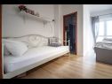 Apartmaji Martina  - large and comfortable apartments: A1 Julia(7), SA2(2) Betina - Otok Murter  - Apartma - A1 Julia(7): spalnica