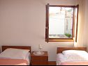 Apartmaji Dragan - Economy Apartments: A1 Veci (4+1), A2 Manji (4+1) Jezera - Otok Murter  - Apartma - A2 Manji (4+1): spalnica