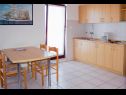 Apartmaji Marija - 30m from the beach: A1(4+1), A2(4+1), A4(2+1) Murter - Otok Murter  - Apartma - A4(2+1): kuhinja in jedilnica