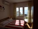 Apartmaji Sunset - 80 m from sea : A1-Veliki(8), A2-Mali(2+2) Stanići - Riviera Omiš  - Apartma - A1-Veliki(8): spalnica