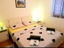 Apartmaji Mare - 50 m from beach: A1 Mijo (6+1), A2 Petar (2+2), A3 Katja (2+2) Mandre - Otok Pag  - Apartma - A1 Mijo (6+1): spalnica