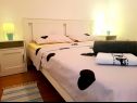 Apartmaji Mare - 50 m from beach: A1 Mijo (6+1), A2 Petar (2+2), A3 Katja (2+2) Mandre - Otok Pag  - Apartma - A1 Mijo (6+1): spalnica