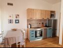 Apartmaji Mare - 50 m from beach: A1 Mijo (6+1), A2 Petar (2+2), A3 Katja (2+2) Mandre - Otok Pag  - Apartma - A3 Katja (2+2): kuhinja in jedilnica