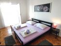 Apartmaji Nives - great location: A1(6), A5(2), A6(2), A7(2), A2(4), A3(3), A4(3) Novalja - Otok Pag  - Apartma - A2(4): spalnica