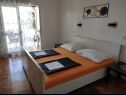 Apartmaji Nives - great location: A1(6), A5(2), A6(2), A7(2), A2(4), A3(3), A4(3) Novalja - Otok Pag  - Apartma - A3(3): spalnica
