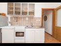 Apartmaji Jadra - 28 m from beach: A1(2+2), A2(5), A3(2+3), A4(6) Stara Novalja - Otok Pag  - Apartma - A1(2+2): kuhinja