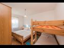 Apartmaji Jadra - 28 m from beach: A1(2+2), A2(5), A3(2+3), A4(6) Stara Novalja - Otok Pag  - Apartma - A1(2+2): spalnica