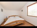 Apartmaji Jadra - 28 m from beach: A1(2+2), A2(5), A3(2+3), A4(6) Stara Novalja - Otok Pag  - Apartma - A3(2+3): spalnica