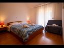Apartmaji Den - 100 m from sea: A1(2+2), A2(2+2), A3(2+1) Pašman - Otok Pašman  - Apartma - A3(2+1): spalnica