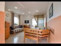 Apartmaji Lidija - family friendly & close to the sea: A1(4), B2(2+2), C3(2) Banjol - Otok Rab  - Apartma - A1(4): jedilnica