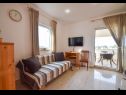 Apartmaji Lidija - family friendly & close to the sea: A1(4), B2(2+2), C3(2) Banjol - Otok Rab  - Apartma - A1(4): dnevna soba