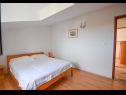 Apartmaji Lidija - family friendly & close to the sea: A1(4), B2(2+2), C3(2) Banjol - Otok Rab  - Apartma - A1(4): spalnica