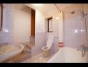 Apartmaji Anka - 10 m from sea: A1(4), A2(4) Kampor - Otok Rab  - Apartma - A2(4): kopalnica s straniščem