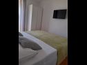Apartmaji Bilja - 20 M from the sea A1(2), A2(2), A3(2), A4(6) Rogoznica - Riviera Šibenik  - Apartma - A3(2): spalnica
