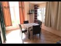Apartmaji Marija - 100 m from beach: A1(4), A2(4), A3(4), A4(3), A5(2+1) Tribunj - Riviera Šibenik  - Apartma - A4(3): dnevna soba