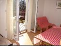 Apartmaji BIR - with balcony and parking space: A1(2+1), A2(4) Vodice - Riviera Šibenik  - Apartma - A1(2+1): dnevna soba
