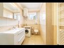 Apartmaji Goge - modern: A1(6), A2(5) Vodice - Riviera Šibenik  - Apartma - A1(6): kopalnica s straniščem