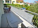 Apartmaji Mila - family friendly & comfortable: A1 (6+1) Vodice - Riviera Šibenik  - Apartma - A1 (6+1): terasa