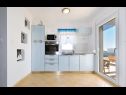 Apartmaji Big blue - terrace lounge: A1(4) Vodice - Riviera Šibenik  - Apartma - A1(4): kuhinja