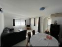 Apartmaji Budi - near sandy beach A1(4), A2(4), A3(4) Vodice - Riviera Šibenik  - Apartma - A2(4): jedilnica