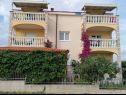 Apartmaji Maca - seaview & private parking: A1(2+1), A2(3+1), A3(3+2), SA4(2), A5(3+1), A6(3+2), SA7(2) Zablaće - Riviera Šibenik  - hiša