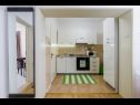 Apartmaji Jurica - 100 m from sea: A1(4+2), SA2(2), A3(2+2) Kaštel Novi - Riviera Split  - Apartma - A3(2+2): kuhinja