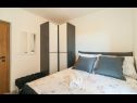 Apartmaji Tom - with hot tub: A1(6) Split - Riviera Split  - Apartma - A1(6): spalnica
