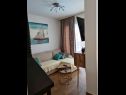 Apartmaji Ivica - 100m from the sea A1(2+2), A2(2+2), A3(2+2), A4(2+2), A5(3+2) Drvenik Veli (Otok Drvenik Veli) - Riviera Trogir  - Apartma - A5(3+2): dnevna soba