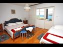 Apartmaji Pero - 70m from the sea: A1(6), A2(2) Marina - Riviera Trogir  - Apartma - A1(6): spalnica