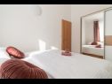 Apartmaji Lux 2 - heated pool: A2(4+2), A3(4+2) Marina - Riviera Trogir  - Apartma - A3(4+2): spalnica
