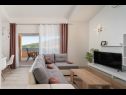 Apartmaji Lux 2 - heated pool: A2(4+2), A3(4+2) Marina - Riviera Trogir  - Apartma - A3(4+2): dnevna soba