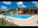 Hiša za počitnice Pax - with pool: H(4+2) Marina - Riviera Trogir  - Hrvaška  - hiša