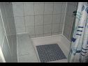 Apartmaji Luka - pet friendly A1(4+2) Seget Donji - Riviera Trogir  - Apartma - A1(4+2): kopalnica s straniščem
