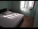 Apartmaji Luka - pet friendly A1(4+2) Seget Donji - Riviera Trogir  - Apartma - A1(4+2): spalnica