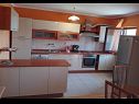 Apartmaji Luka - pet friendly A1(4+2) Seget Donji - Riviera Trogir  - Apartma - A1(4+2): kuhinja