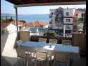 Apartmaji Milka - 100m from the sea A1(4), A2(2+1) Seget Donji - Riviera Trogir  - hiša