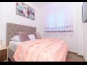 Apartmaji Iva - great view: A1(4) Seget Donji - Riviera Trogir  - Apartma - A1(4): spalnica
