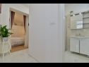 Apartmaji Kati - garden: A1(4), A2(2+1) Seget Donji - Riviera Trogir  - Apartma - A2(2+1): hodnik