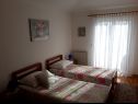 Apartmaji Vesna - 40 m from pebble beach: A1(4+1), A2(4), A3(4+1) Seget Vranjica - Riviera Trogir  - Apartma - A1(4+1): spalnica