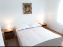 Apartmaji Vesna - 40 m from pebble beach: A1(4+1), A2(4), A3(4+1) Seget Vranjica - Riviera Trogir  - Apartma - A3(4+1): spalnica