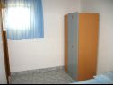 Apartmaji Rose - 30 m from the beach: A1(2+1), A2(2+1), A3(2+1), A4(2+1), A5(2+1) Seget Vranjica - Riviera Trogir  - Apartma - A4(2+1): spalnica