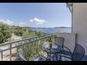 Apartmaji Mil - 80m from the sea A1(4+1), A2(2) Sevid - Riviera Trogir  - Apartma - A2(2): balkon
