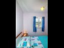 Apartmaji Mer - 10m to the beach: A1(4+2) Sevid - Riviera Trogir  - Apartma - A1(4+2): spalnica