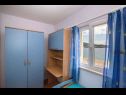 Apartmaji Mer - 10m to the beach: A1(4+2) Sevid - Riviera Trogir  - Apartma - A1(4+2): spalnica