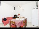 Apartmaji Rome - 70 m from sea: A1(6) Trogir - Riviera Trogir  - Apartma - A1(6): dnevna soba