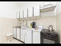 Apartmaji Rome - 70 m from sea: A1(6) Trogir - Riviera Trogir  - Apartma - A1(6): kuhinja