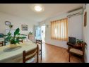 Apartmaji Ivanka - 200 m from sea: A1(4) Trogir - Riviera Trogir  - Apartma - A1(4): dnevna soba