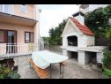 Apartmaji Mare - comfortable apartment : A1(5), A2(5) Trogir - Riviera Trogir  - podrobnost (hiša in okolica)
