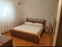 Apartmaji Marija - 10m from beach: A1(4+1), A2(6), A3(6+2) Trogir - Riviera Trogir  - Apartma - A2(6): spalnica