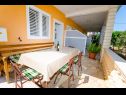 Apartmaji Iva - 150m from the beach: A1(4), A3(3), SA2(2) Trogir - Riviera Trogir  - Apartma - A1(4): terasa